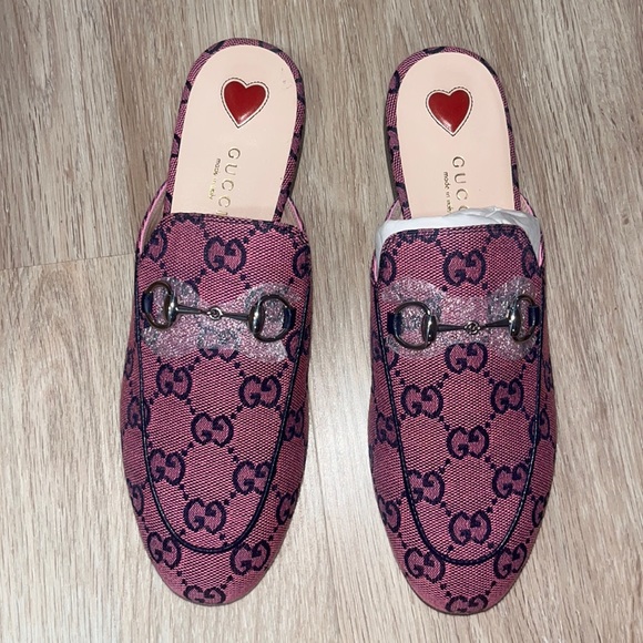 GUCCI WOMEN'S GG PRINCETOWN SLIPPER - Picture 1 of 8